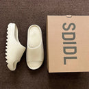 Chinelo EVA com solado antiderrapante, plataforma grossa e macia, para mulheres e homens. Ideal para uso interno, externo, banho e banheiro.